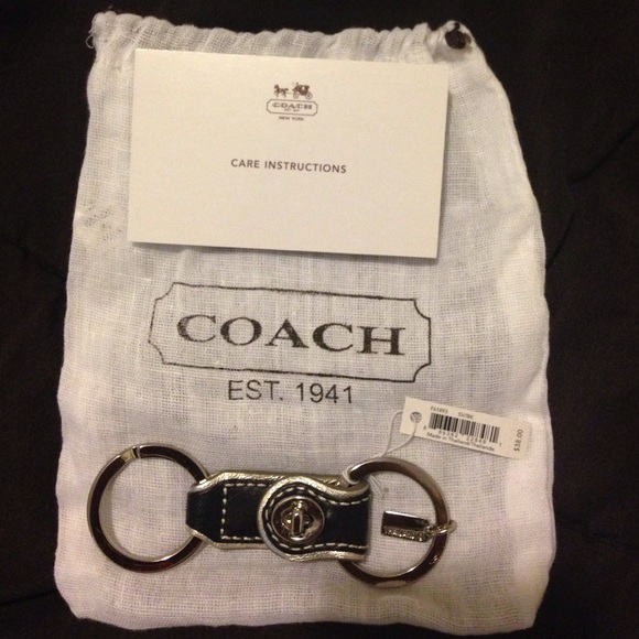 Authentic NEW Coach Double Ring Key Chain✨