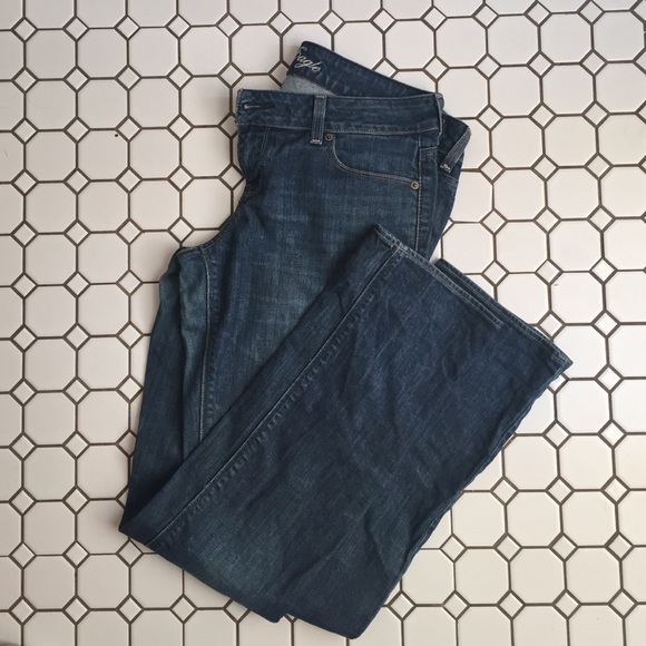 American Eagle straight 77 jeans.