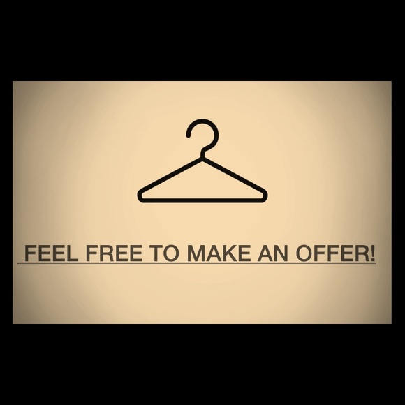 👠LIKE MY CLOSET? MAKE AN OFFER!👠
