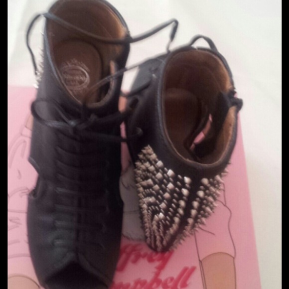 Black spiked wedges J. Campbell - Picture 4 of 4