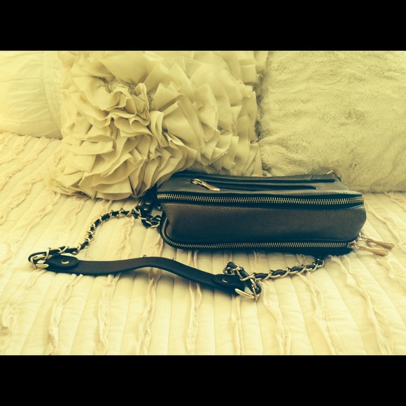 Robert Matthew Ava crossbody metallic bronze bag - Picture 4 of 4