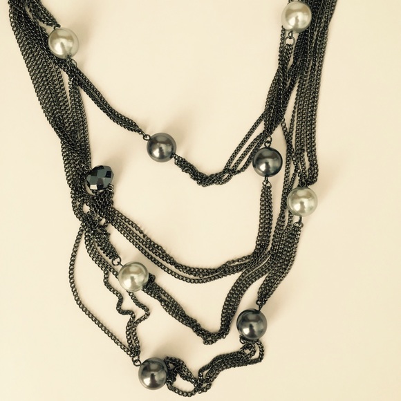 New Multi-layer necklace in gunmetal color - Picture 2 of 2