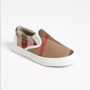 Burberry toddles shoes! Size 29