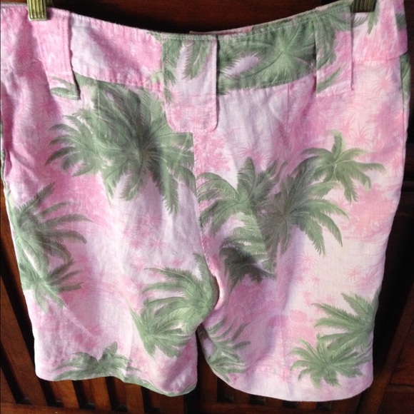 ☀️🌴🌺Tropical Tommy Bahama Shorts🌺🌴 - Picture 3 of 4