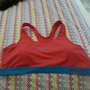Nike Pro Sports Bra