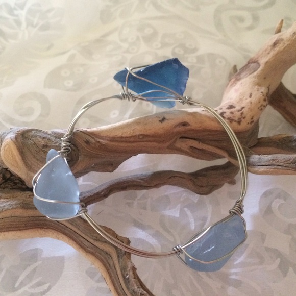 Handmade wire bangle stack - Picture 3 of 4