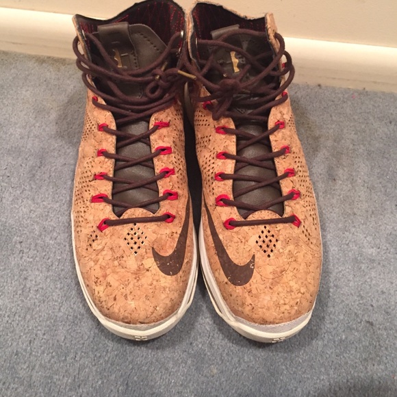 Nike lebron corks