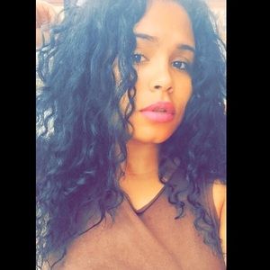 Meet your Posher, Juliana