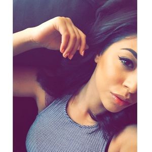 Meet your Posher, Ines