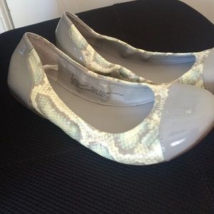 Snake skin printed flats