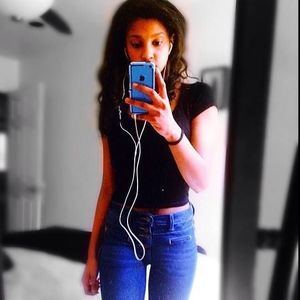 Meet your Posher, Julisa