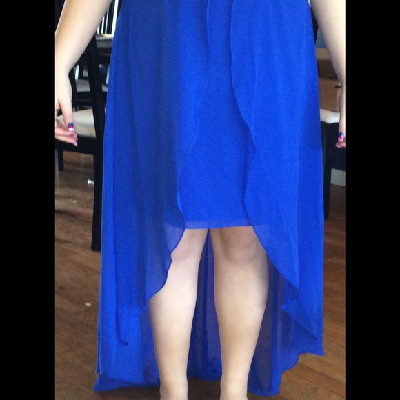 Dress - Picture 2 of 4