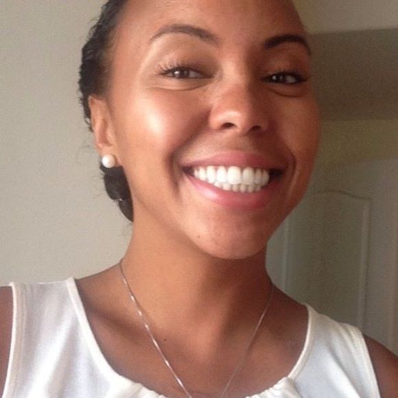 Meet your Posher, Elizabeth