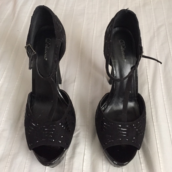 T Strap Peep Toe Pumps