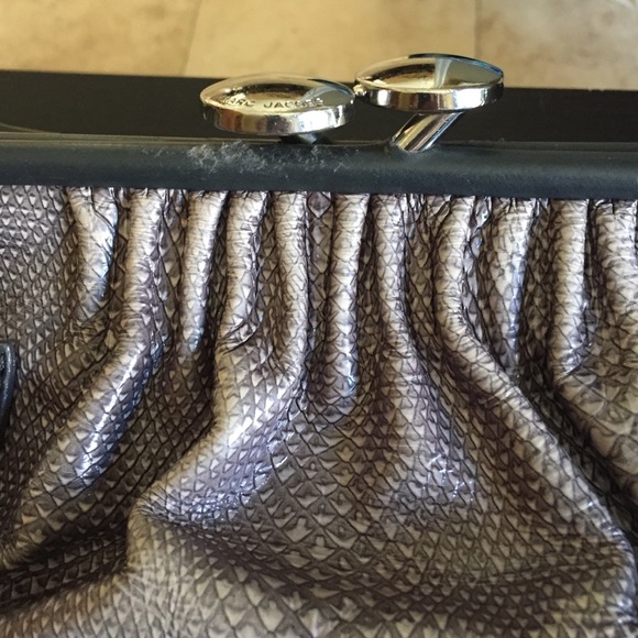 Handbag - Picture 3 of 4