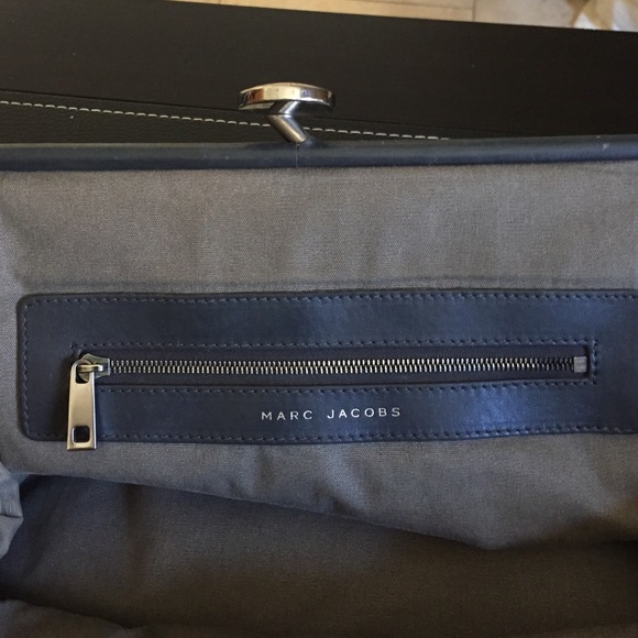 Handbag - Picture 4 of 4