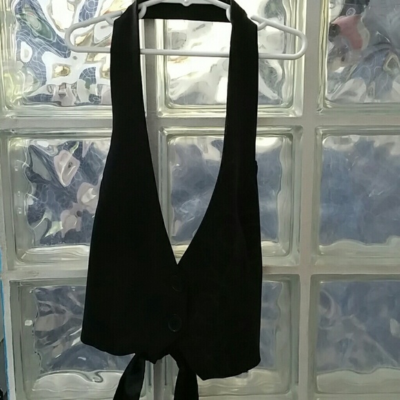 🌺Black Halter Vest🌺