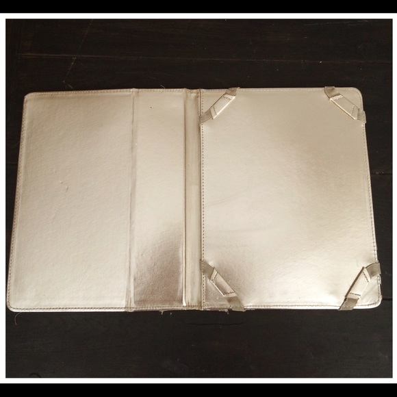 iPad 2 Case - Picture 2 of 3