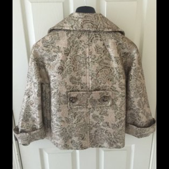 SOLD!!!🤑✅Short swing jacket 🧥 - Picture 2 of 4