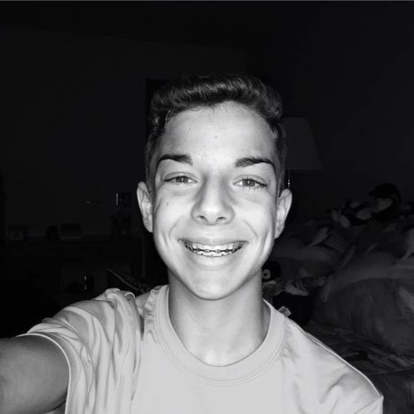 Meet your Posher, Dylan - Picture 1 of 1