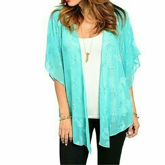 Jill Marie Boutique Tops - Chiffon kimono cardigan Size Medium