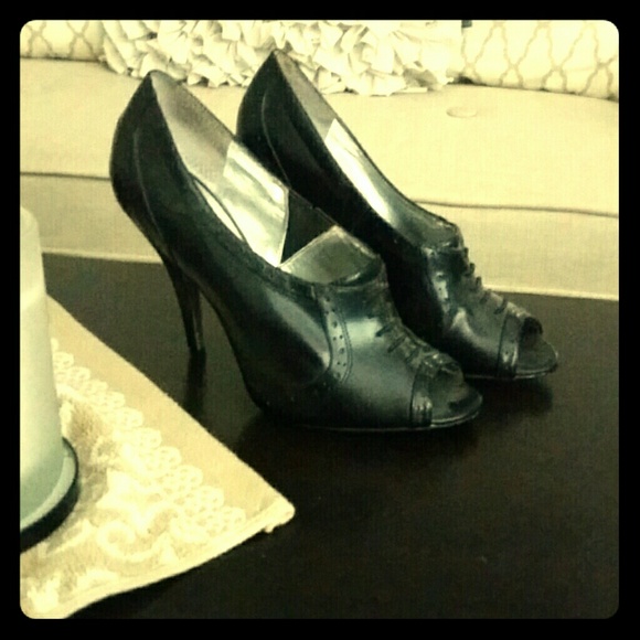 Jessica Simpson heels