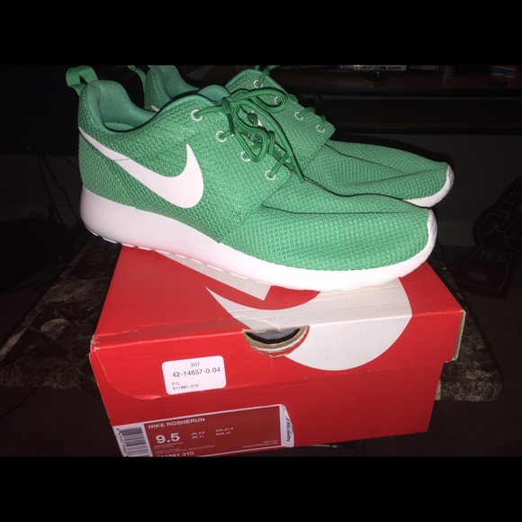 Men's roshe size 9.5