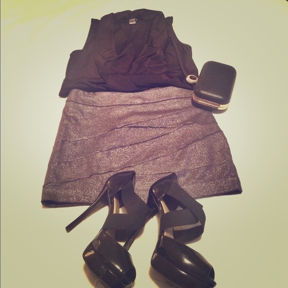 Metallic mini skirt