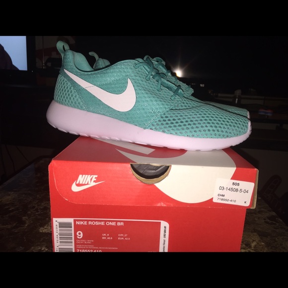 Men's roshe size 9