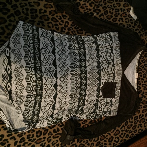 Roxy Tribal 3/4 sleeve