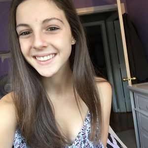 Meet your Posher, Brooke