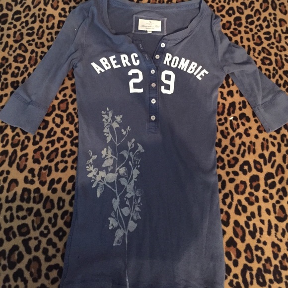 Abercrombie 3/4 sleeve