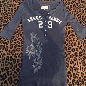 Abercrombie 3/4 sleeve