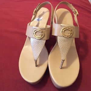 Guess tan shoes