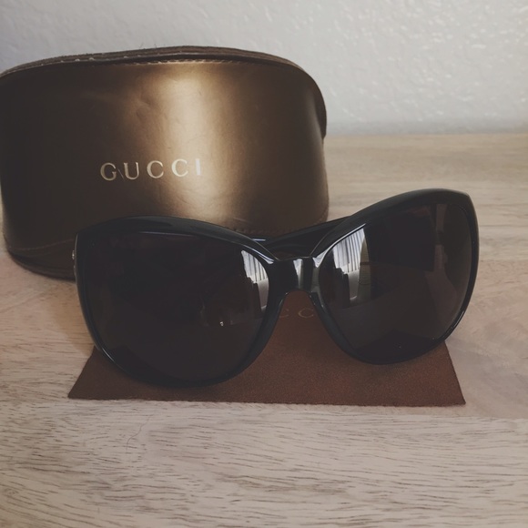 Gucci black sunglasses