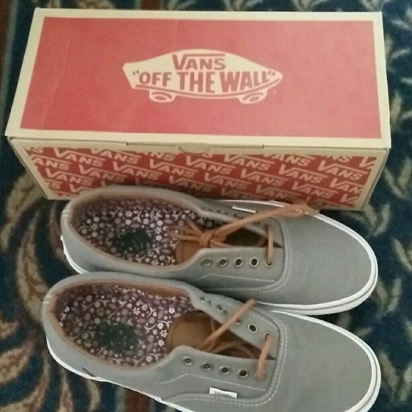 Grey and White Vans(GREAT CONDITION) - Picture 2 of 4