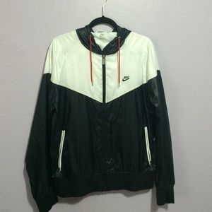 Nike WindRunner black/white