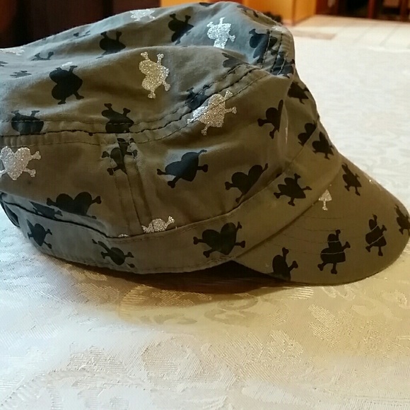 *FREE GIFT FRIDAY* - Picture 4 of 4