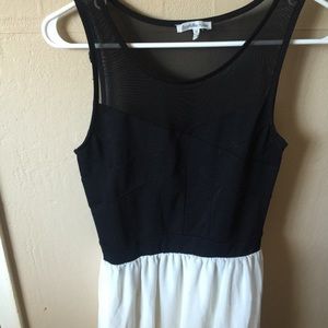 Black/white Dress