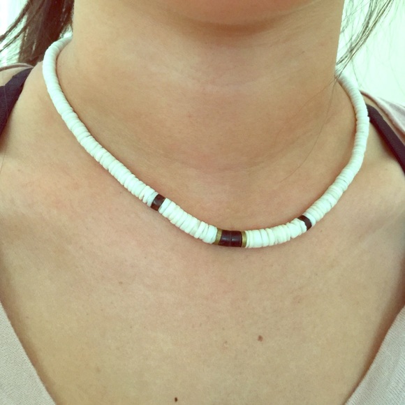 ❤️SUPER SALE❤️Pooka shell Necklace