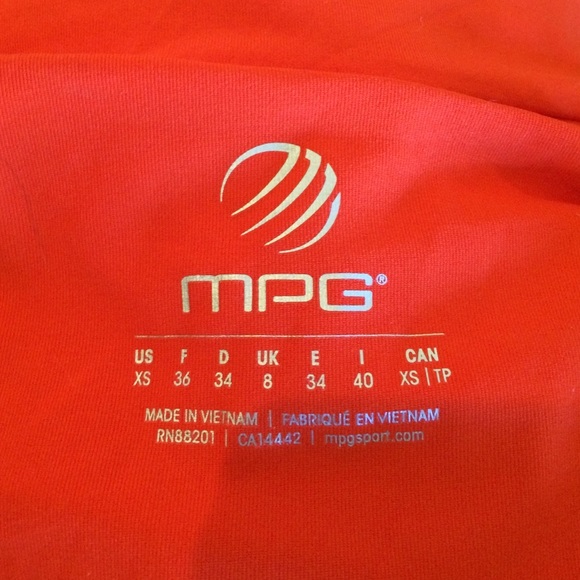 Orange workout top - Picture 3 of 3