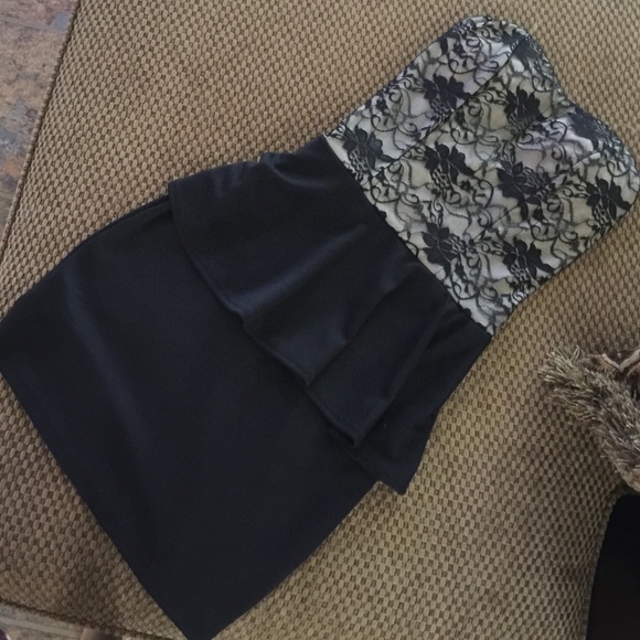 Cute black and lace dress strapless