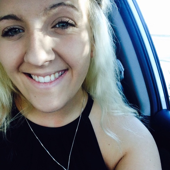 Meet your Posher, Britni