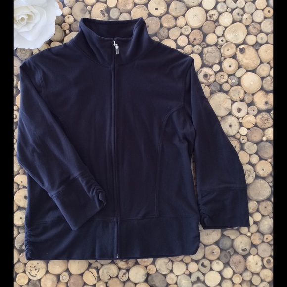 SOLD❗️Lucy Workout Jacket - Picture 3 of 4