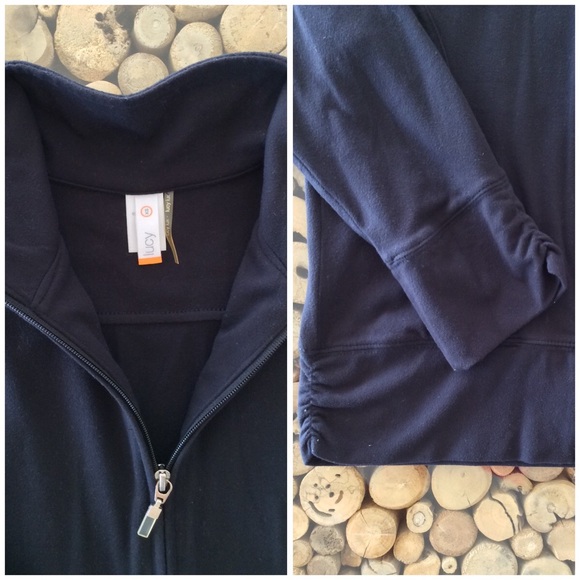 SOLD❗️Lucy Workout Jacket - Picture 4 of 4