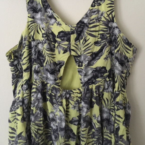 Pale yellow floral print dress - Picture 2 of 2