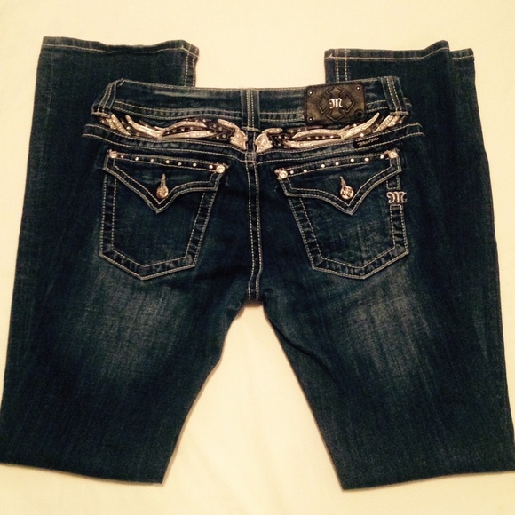 🌟SALE🌟 Miss Me Boot Cut Jeans Size 31