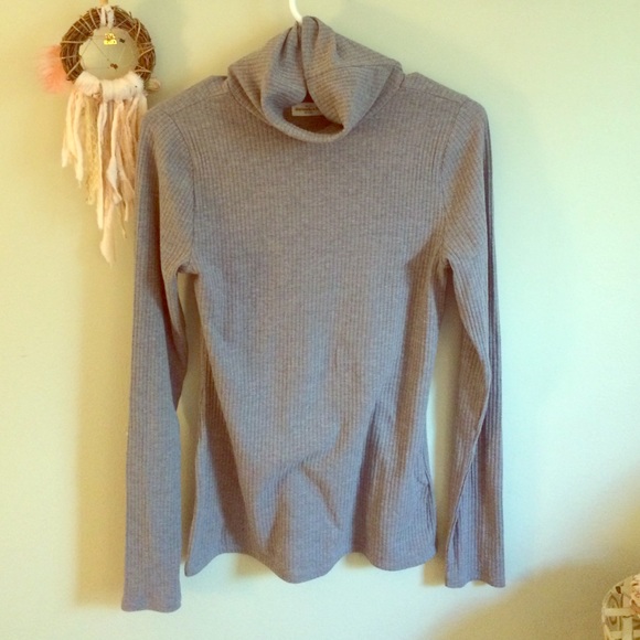 Abercrombie Turtleneck