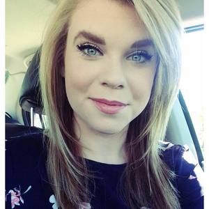 Meet your Posher, Claire
