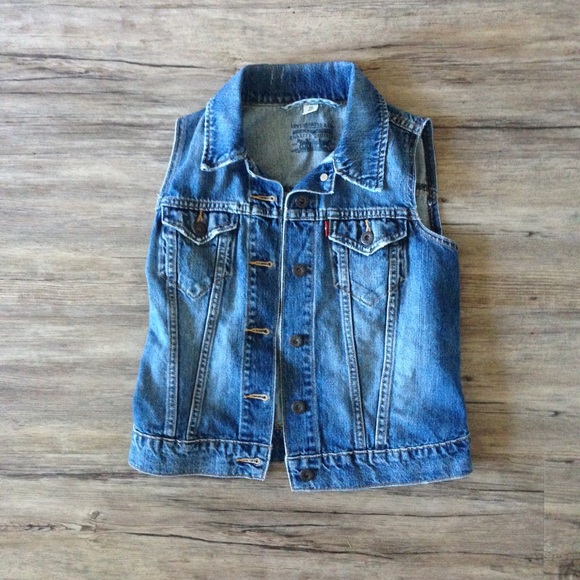 Levi's denim vest